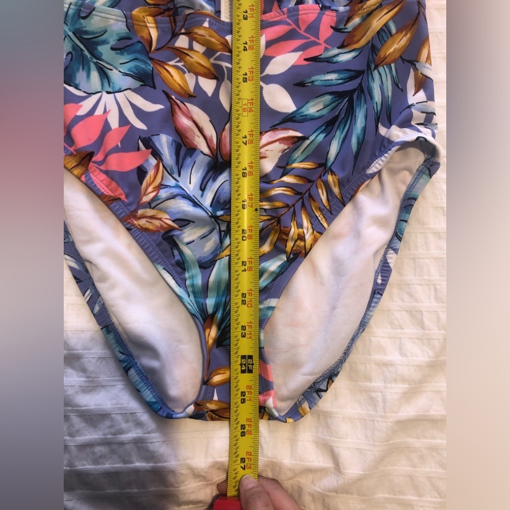 NWT Beach Betty Blue Tropical Floral One Piece Front Zip Slimming Swimsuit SMALL - Picture 7 of 7